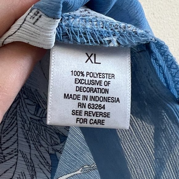 Roz & Ali XL Dusty Blue Sleeveless Chiffon Top w/ V-Neckline NWT - Picture 3 of 4